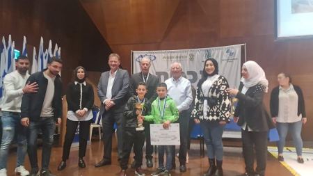 يامن و قصي محاجنة : بالمرتبة الاولي في مسابقة روبوترافيك